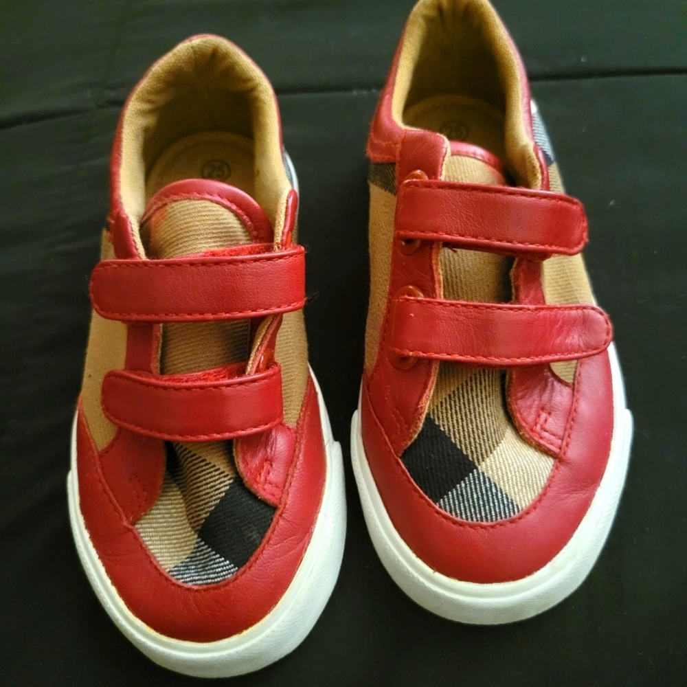 Burberry tennis shoes for kids size 25